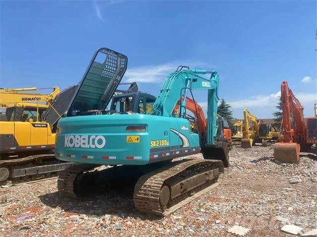 Kobelco SK210 حفارات زحافة