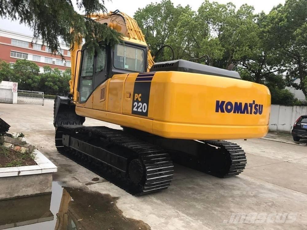 Komatsu pc220-7 حفارات زحافة