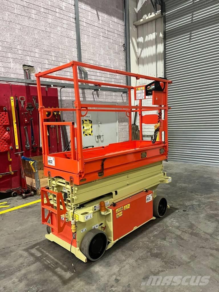 JLG 6 RS رافعات مقصية الشكل