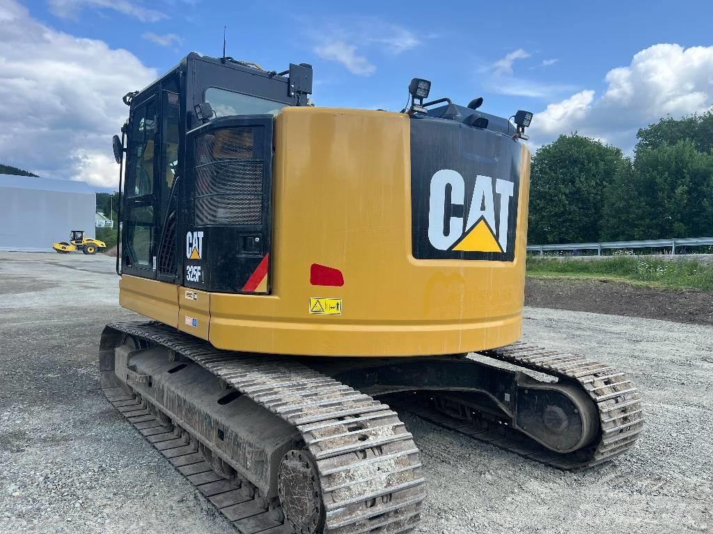 CAT 325 FL CR حفارات زحافة