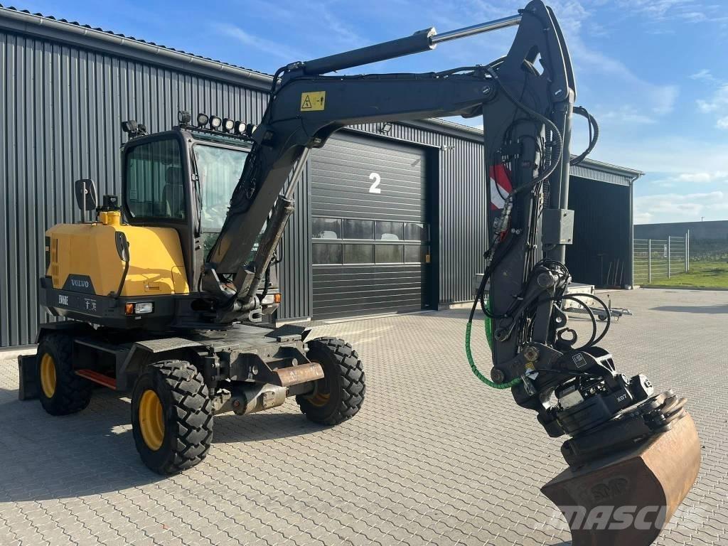 Volvo EW 60 E حفارات بعجل