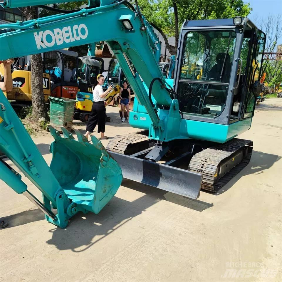 Kobelco SK 60 حفارات زحافة