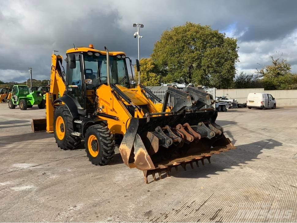 JCB 3CX لوادر ذات جرافات عكسية