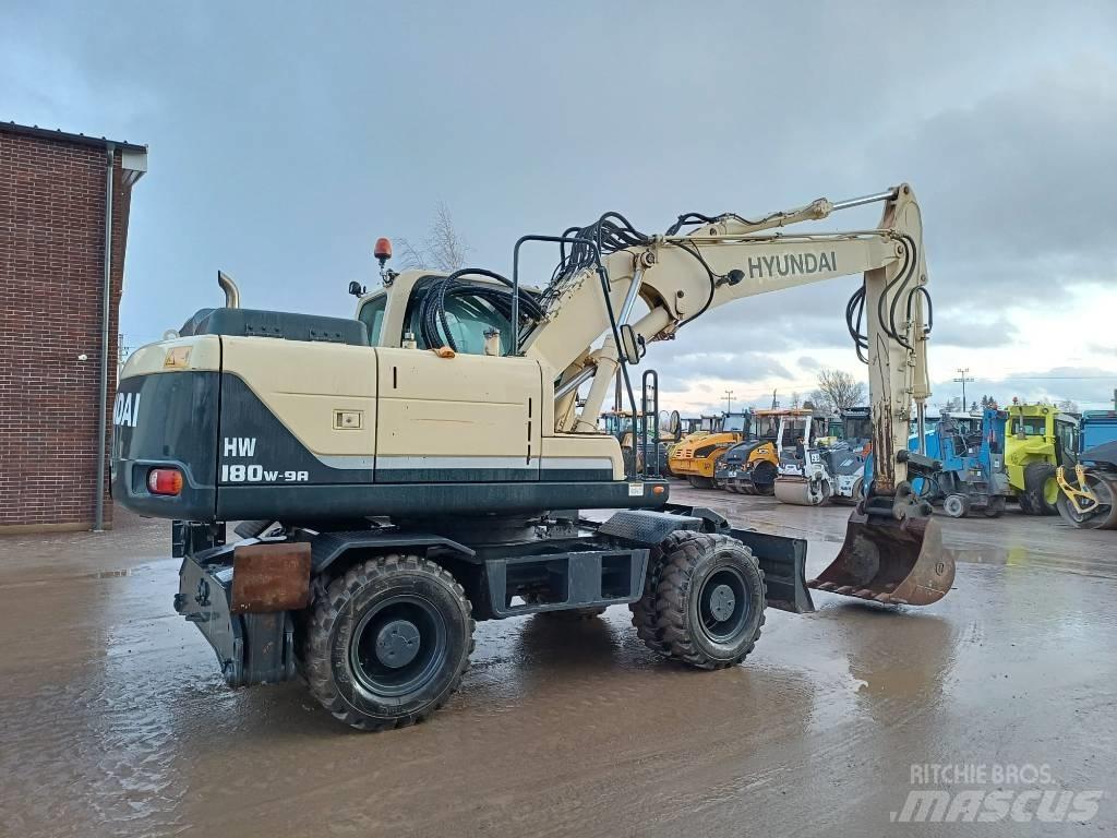 Hyundai HW 180 - 9A حفارات بعجل