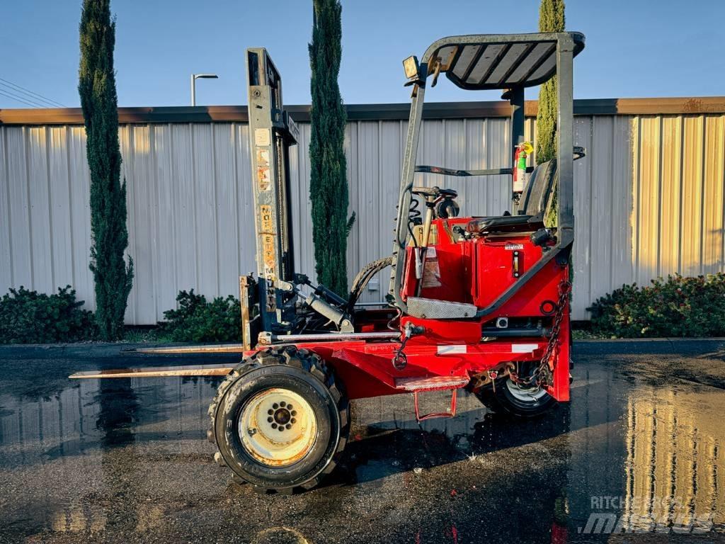 Moffett M5000 رافعات شوكية مثبتة على شاحنات