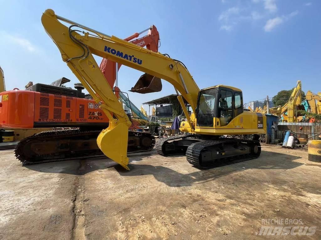 Komatsu PC 200-7 حفارات زحافة