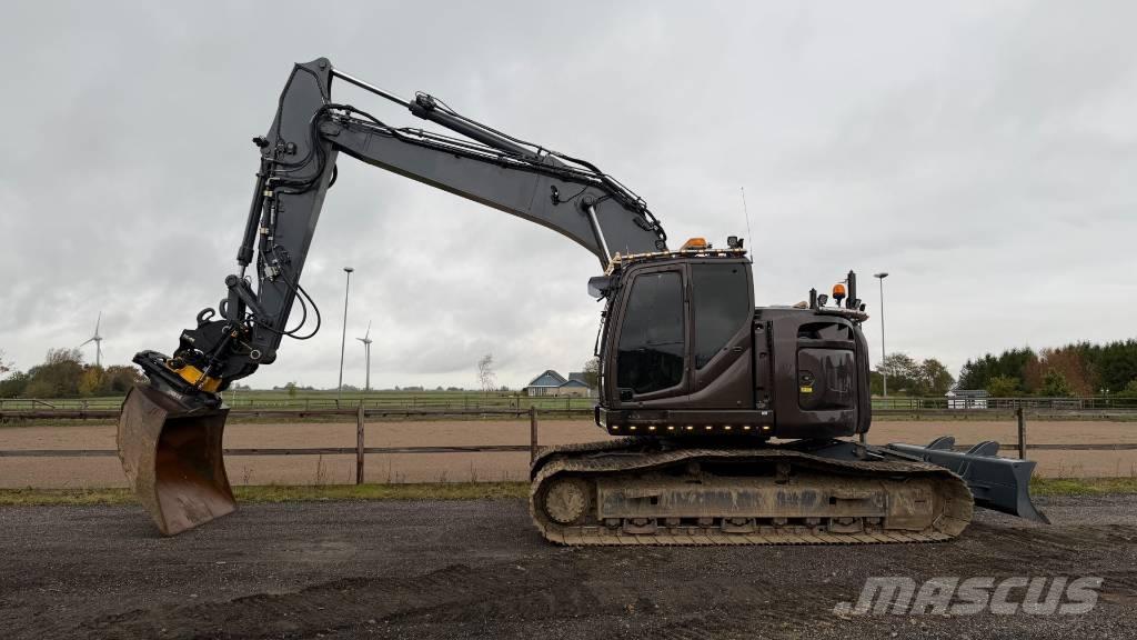 Kobelco SK 270 LC حفارات زحافة