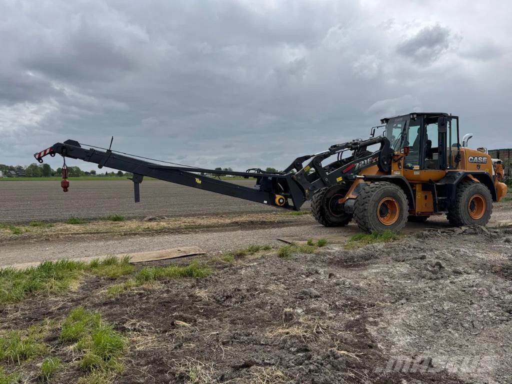 CASE 721F لوادر بعجل