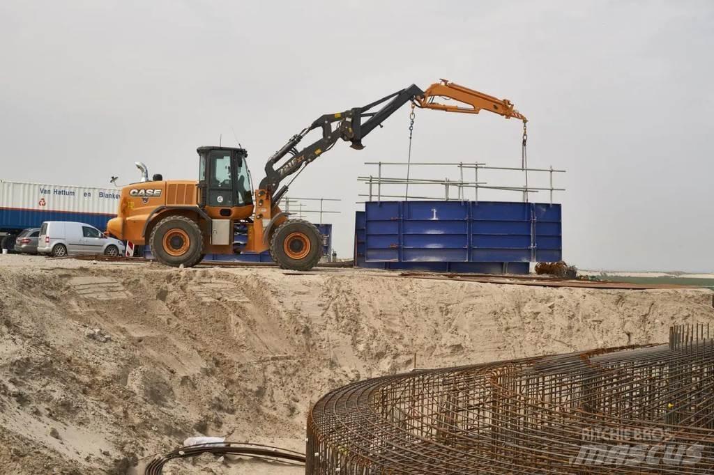 CASE 721F لوادر بعجل