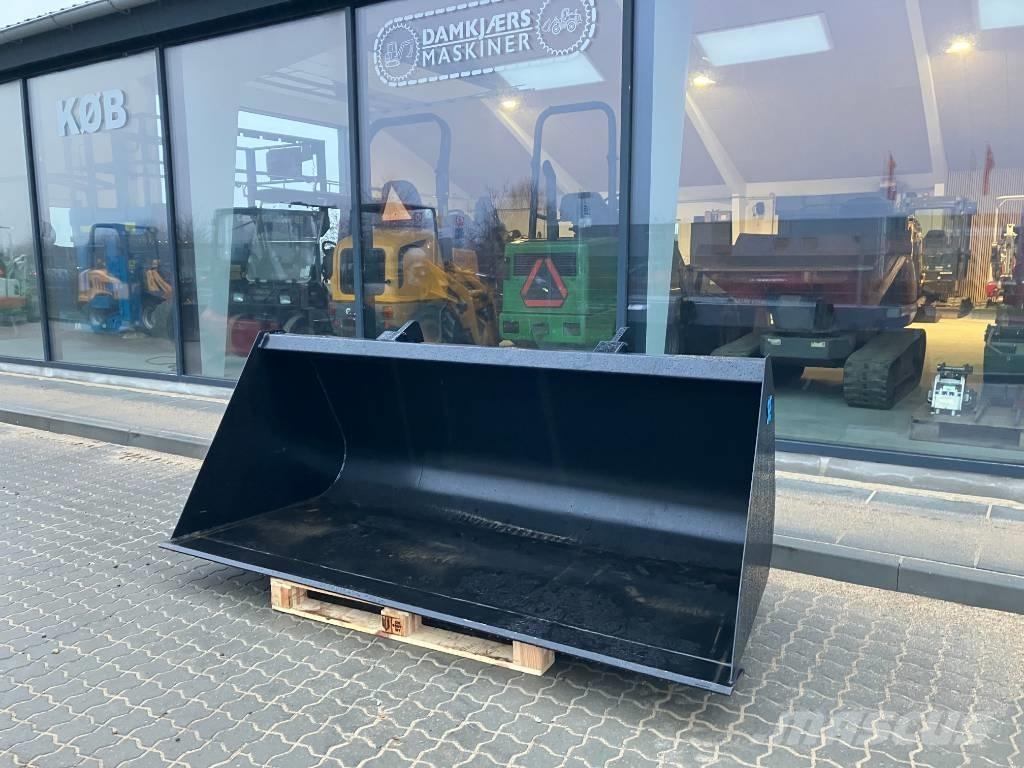 JCB 150 T مناولات متداخلة