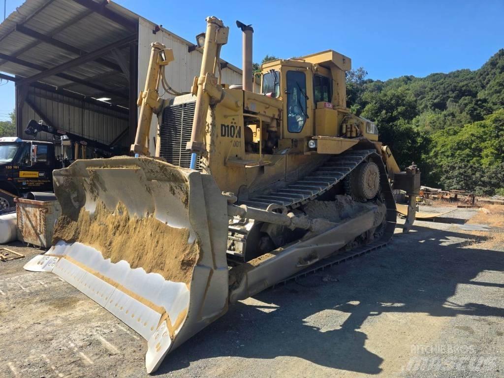 CAT D 10 N بلدوزرات مجنزرة