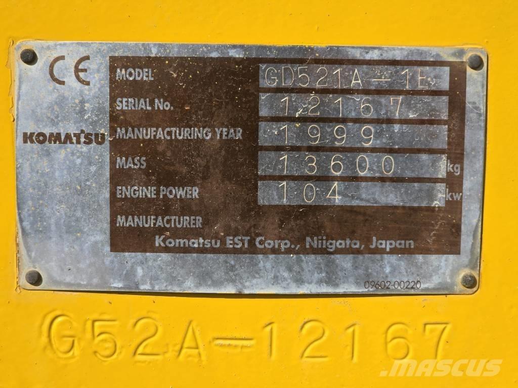 Komatsu GD 521 A-1 معدات تمهيد الطرق