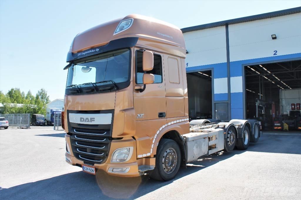 DAF XF510 FAK شاحنات بمقصورة وهيكل