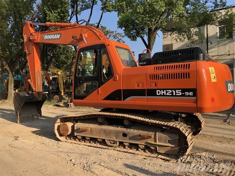 Doosan DH 215-7 حفارات زحافة