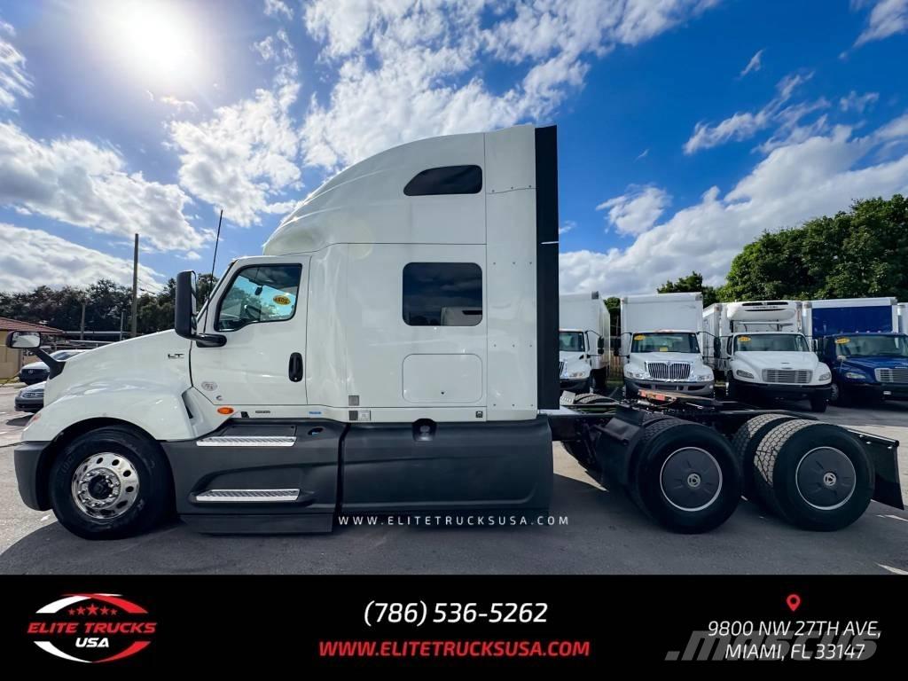 International LT شاحنات أخرى