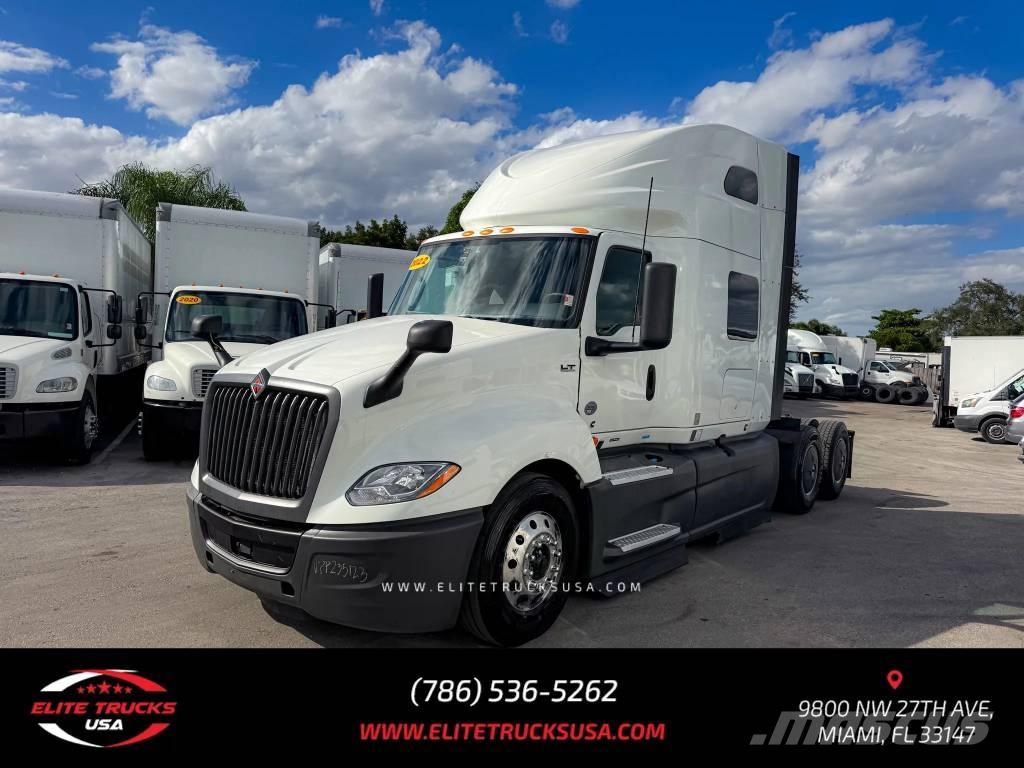 International LT شاحنات أخرى