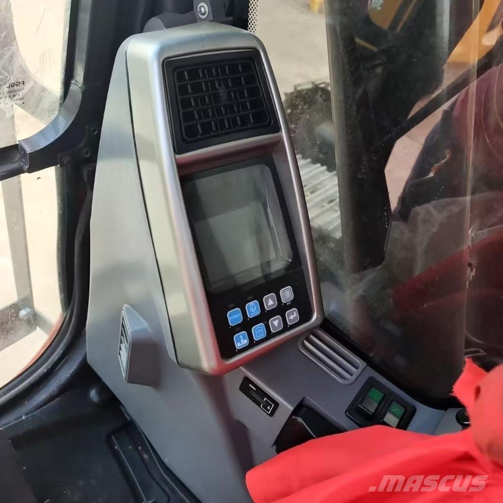 Doosan DX 300 LC حفارات زحافة