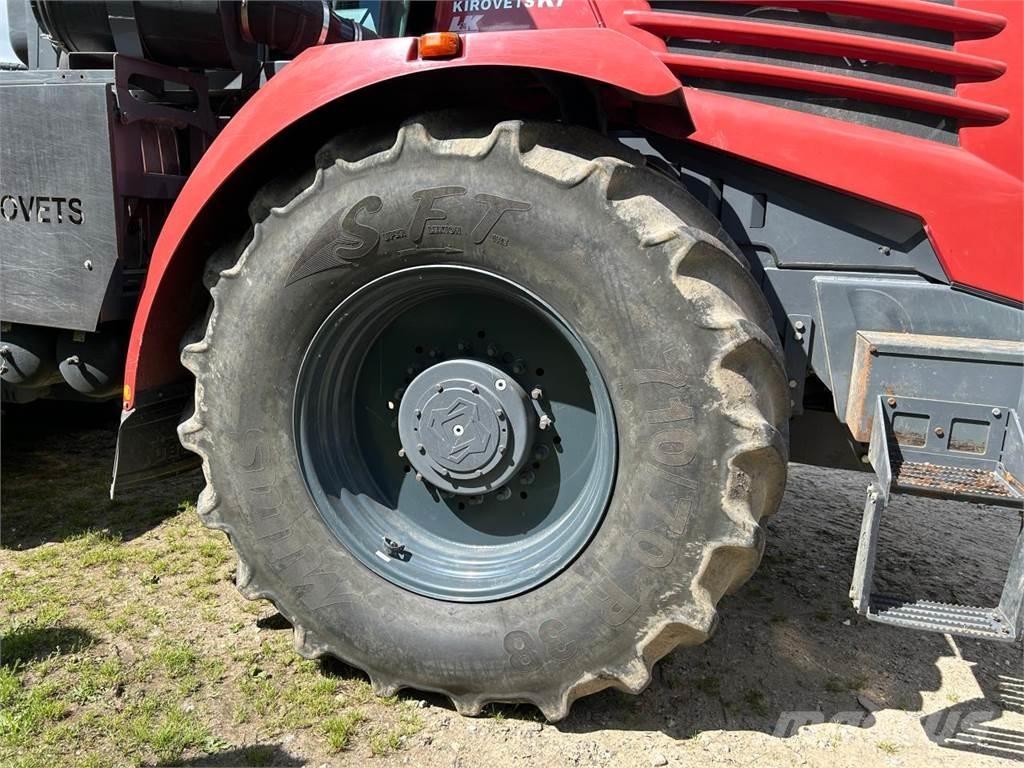 Kirovets K 743 الجرارات