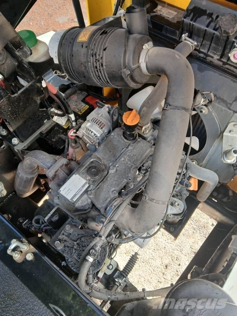 Wacker Neuson DW 30 عربات نقل قلابة للمواقع