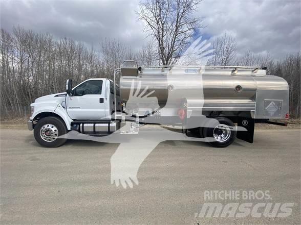 Ford F750 أخرى