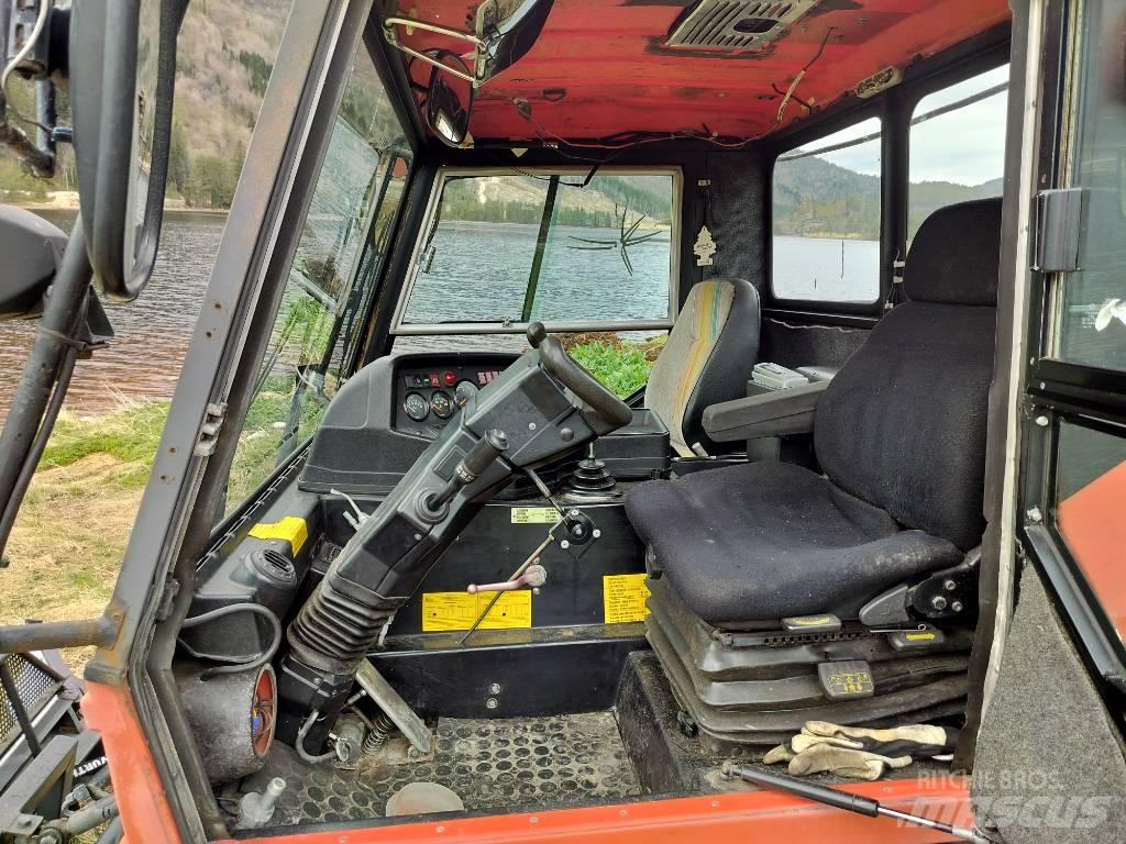  Pistonbully 150 كاسحات جليد