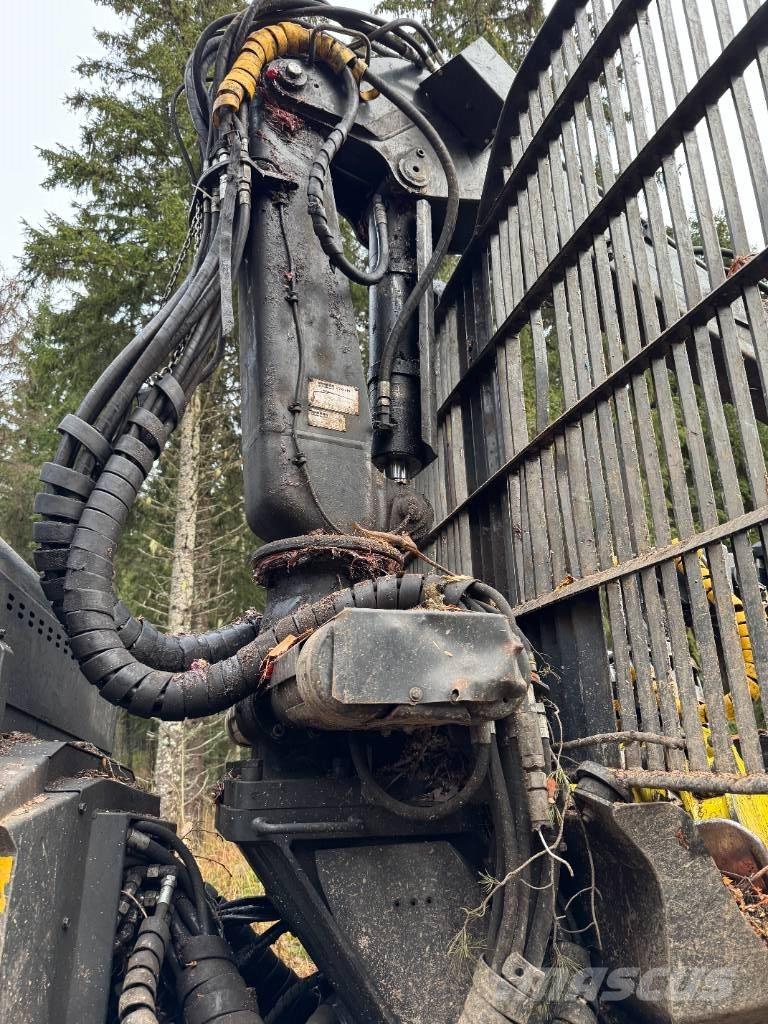 Ponsse WISENT 8W شاحنات