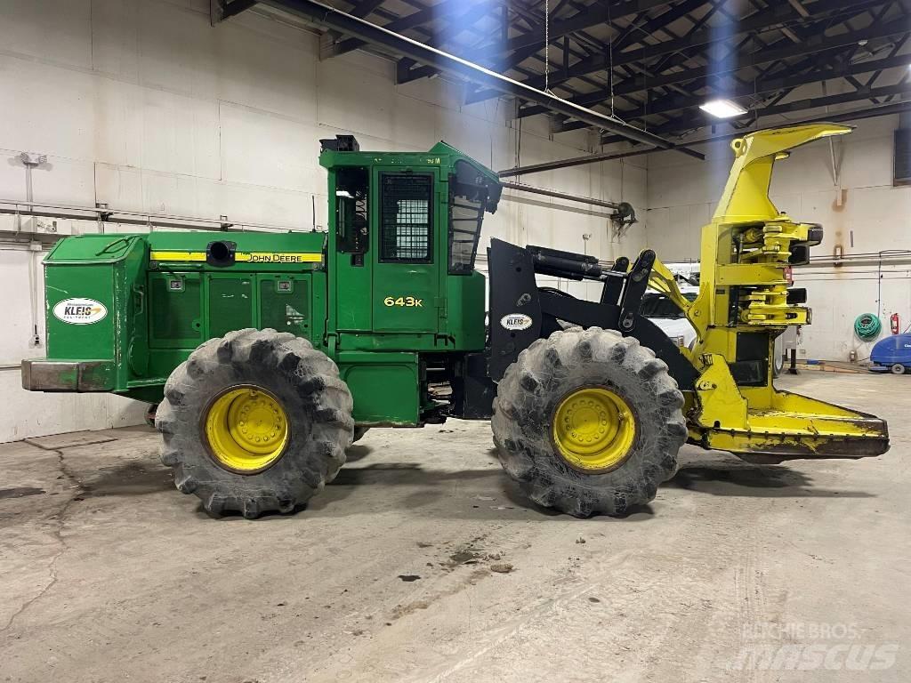 John Deere 643 K قاطعات وجامعات الأشجار