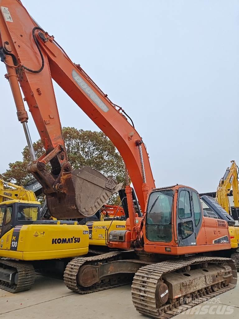 Doosan DX 300 LC حفارات زحافة