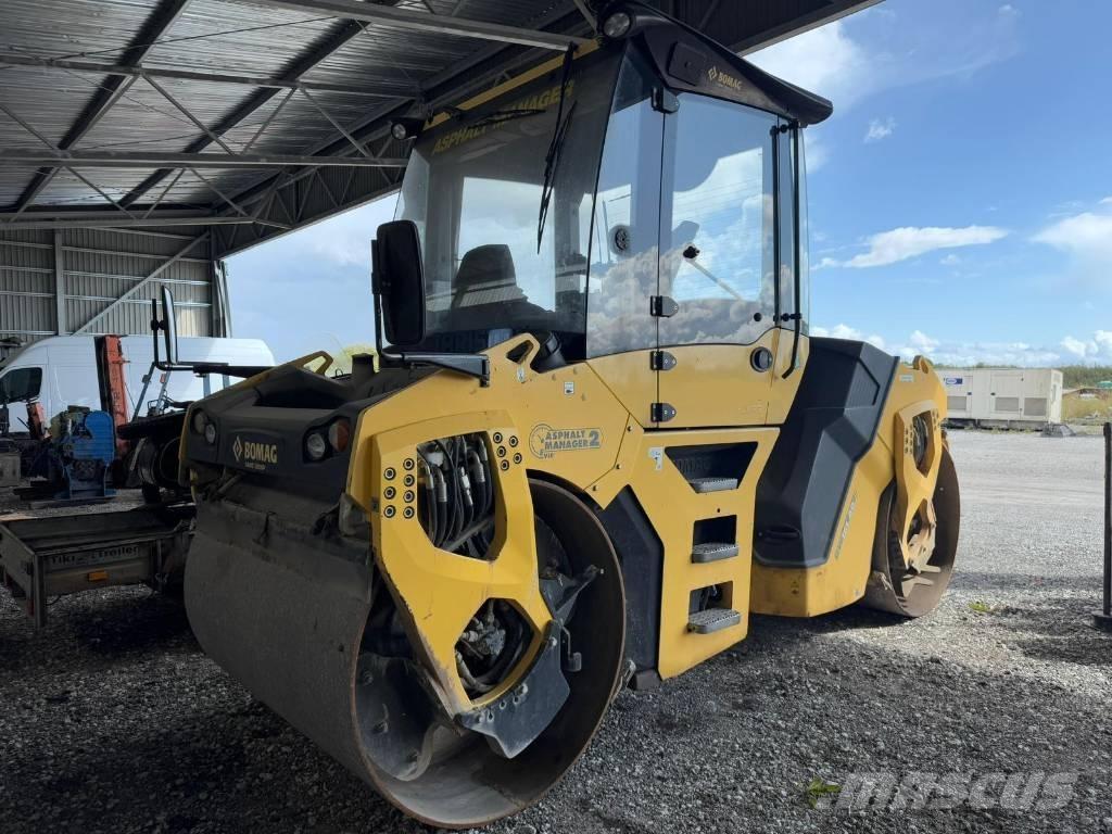 Bomag BW 161 AD-5 مداحل ثنائية الاسطوانة