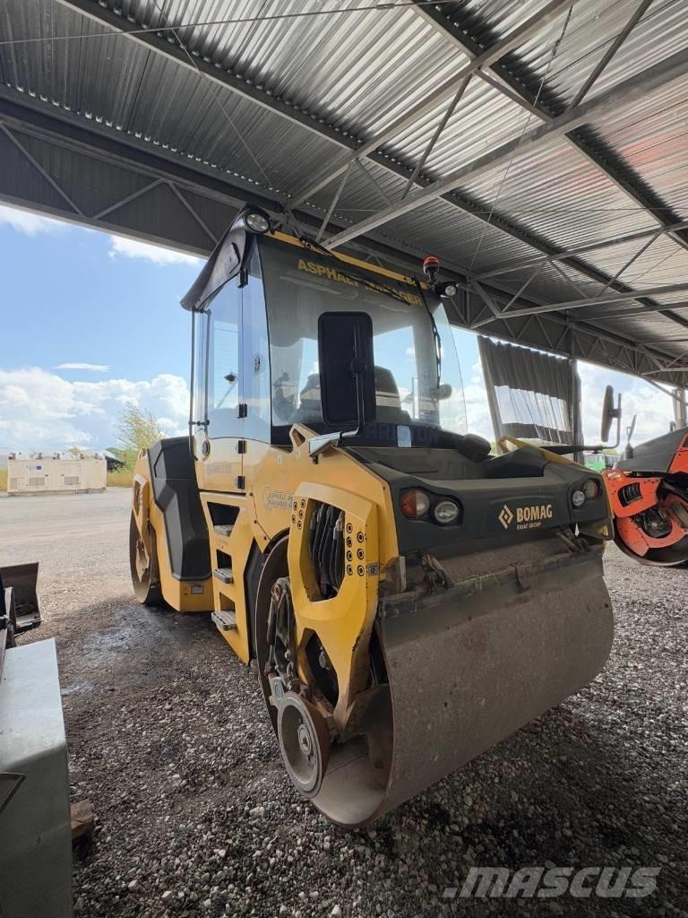 Bomag BW 161 AD-5 مداحل ثنائية الاسطوانة