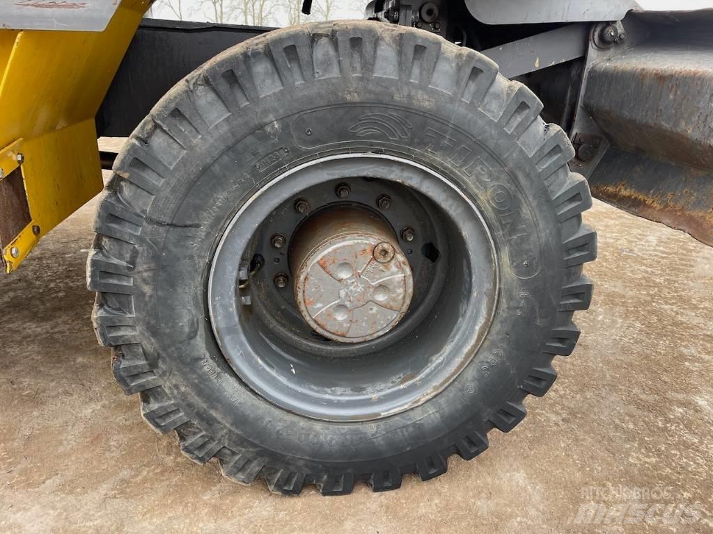 Volvo EW 140 C حفارات بعجل