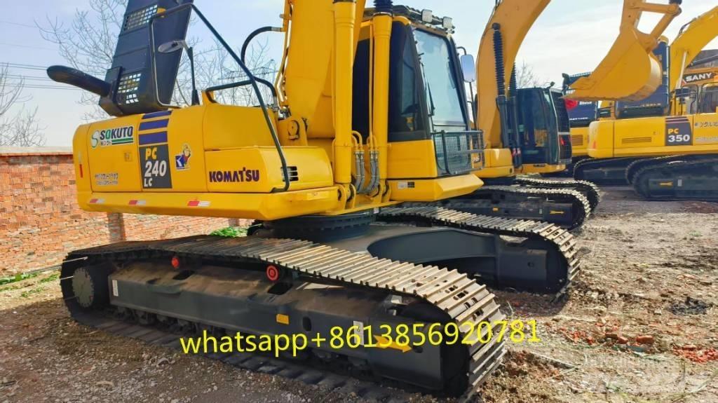 Komatsu PC 240-8 حفارات زحافة