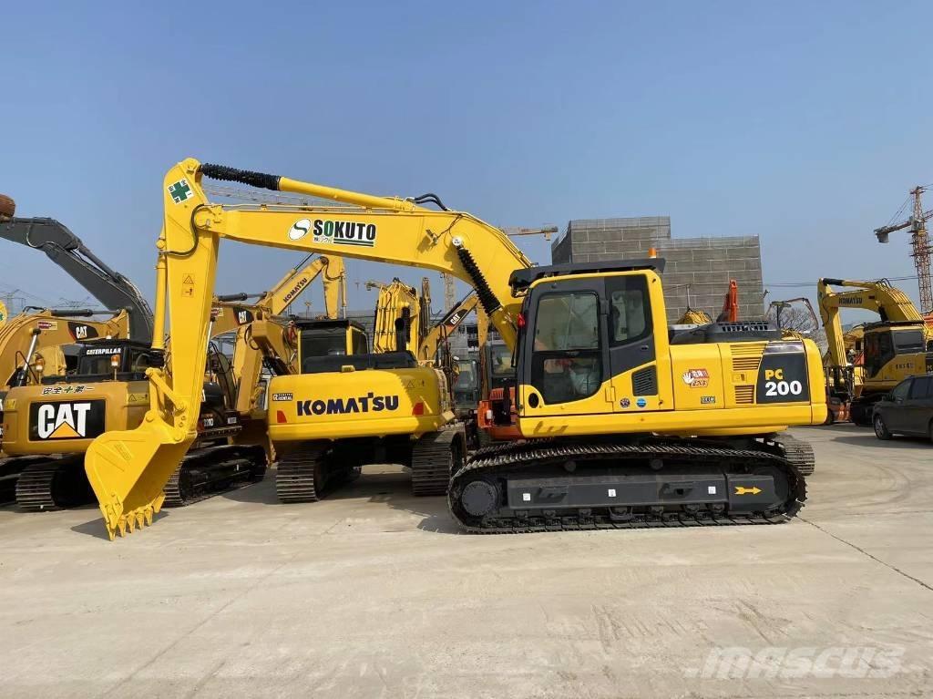 Komatsu pc200-8 حفارات زحافة