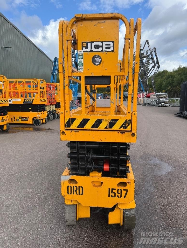 JCB S 2632 E رافعات مقصية الشكل