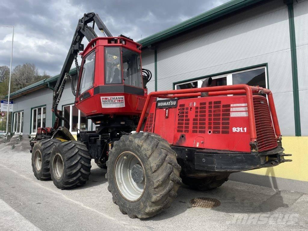 Komatsu 931.1 حصادات