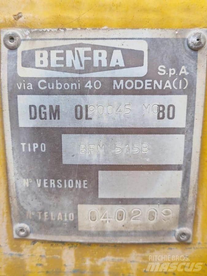 Benfra 515B لوادر بعجل