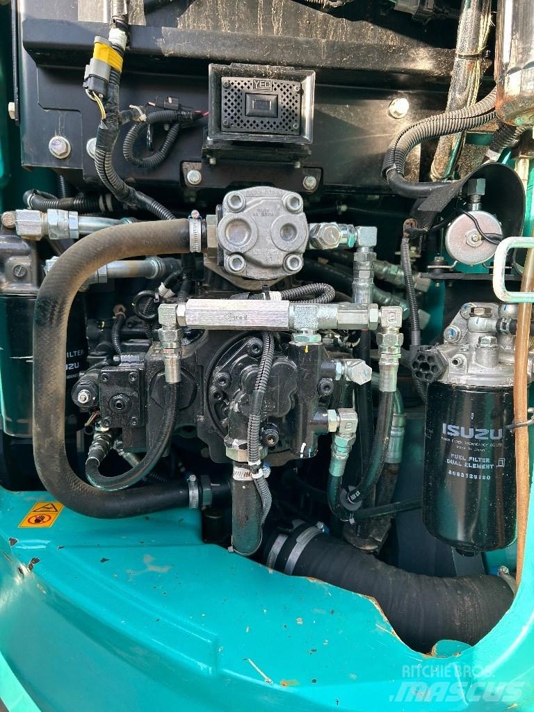 Kobelco SK 140 SR LC حفارات زحافة