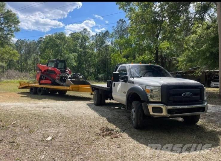 Ford F 550 شاحنات مسطحة/مفصلية الجوانب