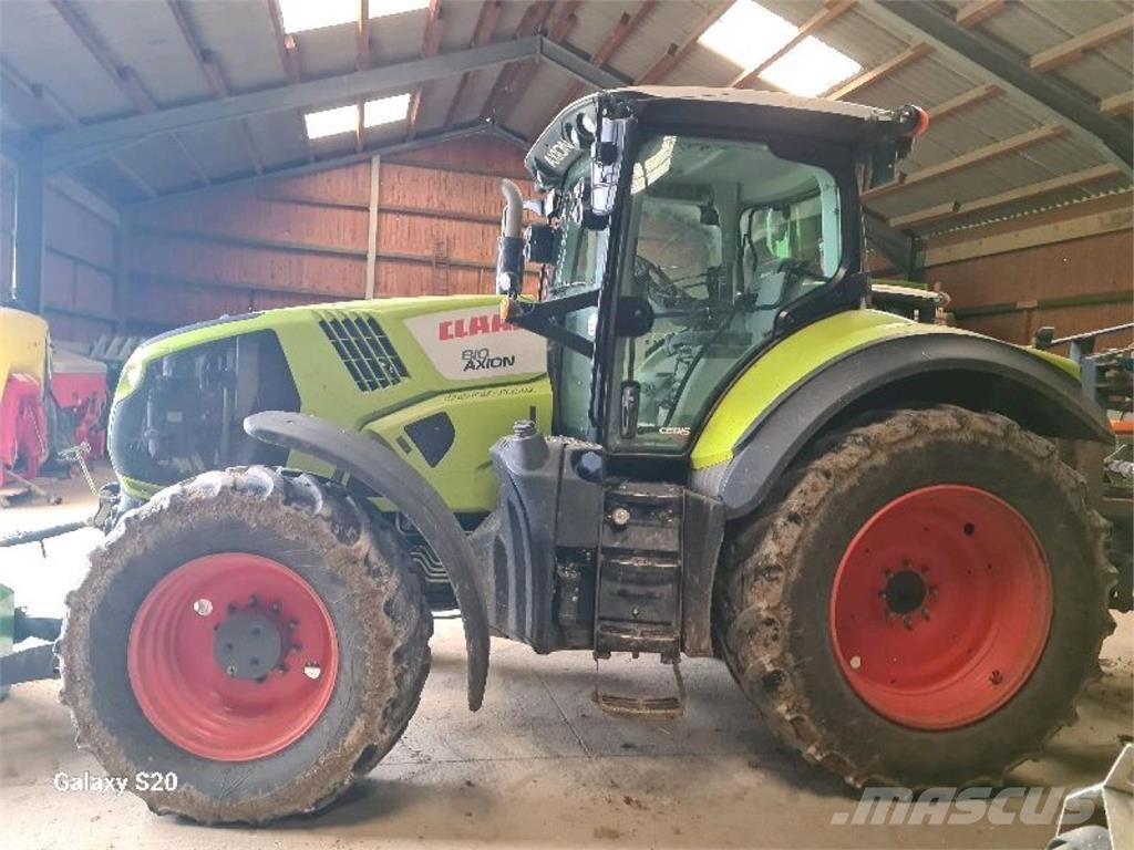 CLAAS Axion 810 الجرارات