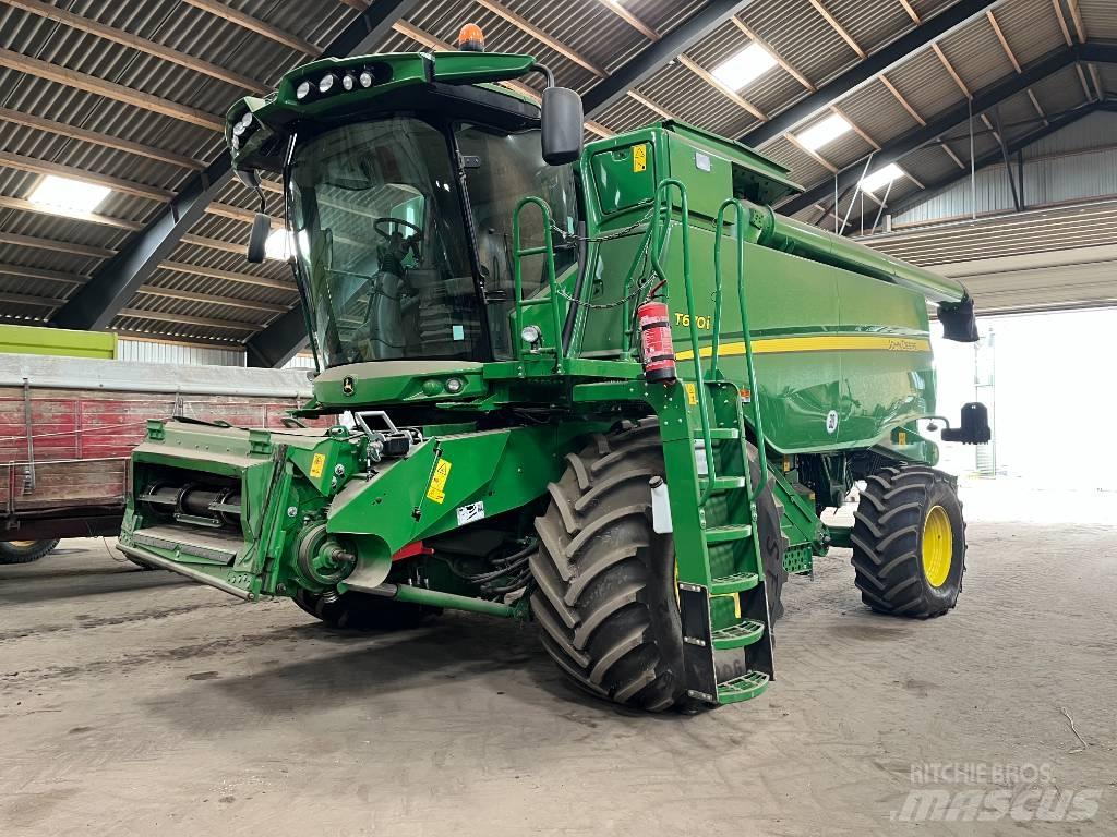 John Deere T670 حصادات
