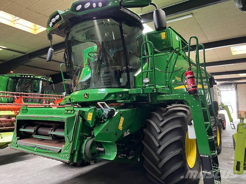John Deere T670 حصادات