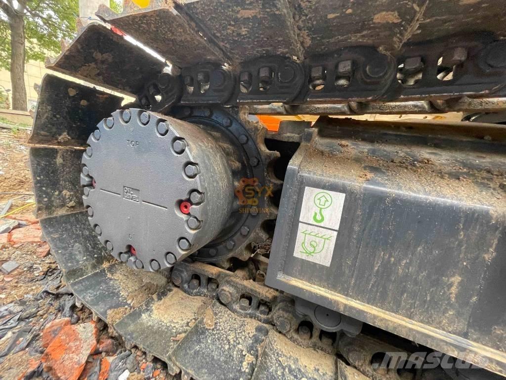 Komatsu PC 240 حفارات زحافة