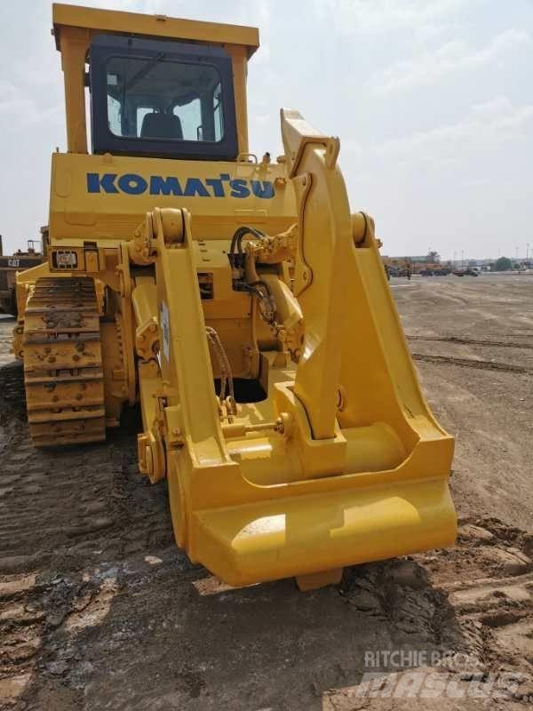 Komatsu D 375a بلدوزرات مجنزرة