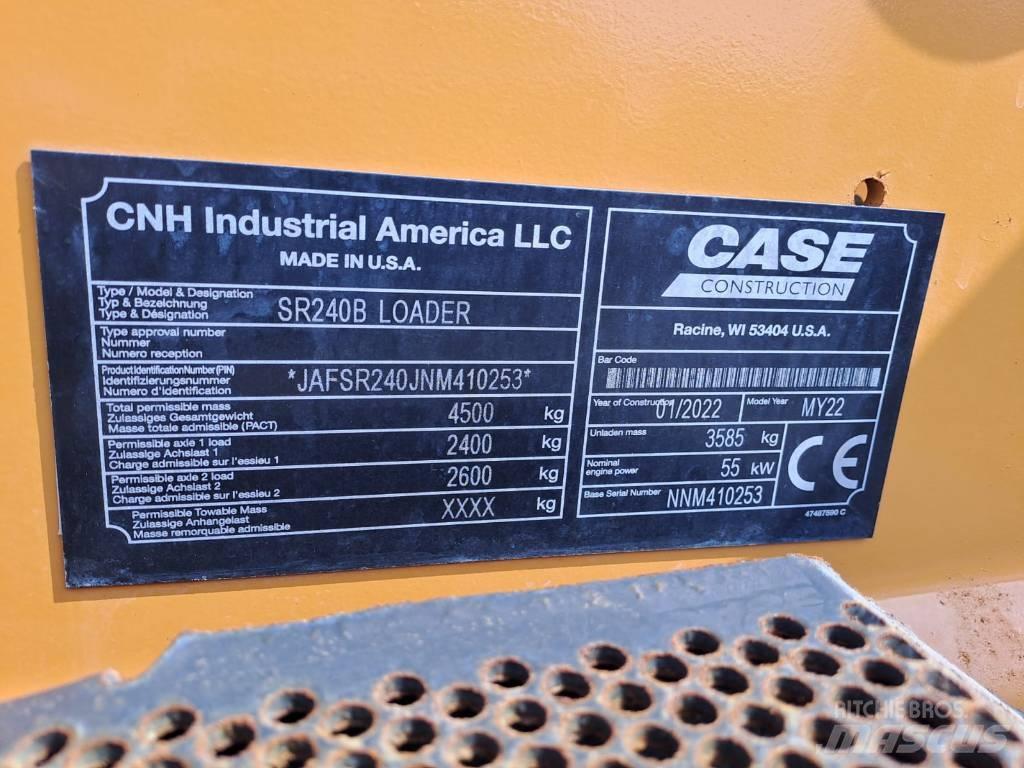 CASE SR 240 B لوادر انزلاقية التوجيه