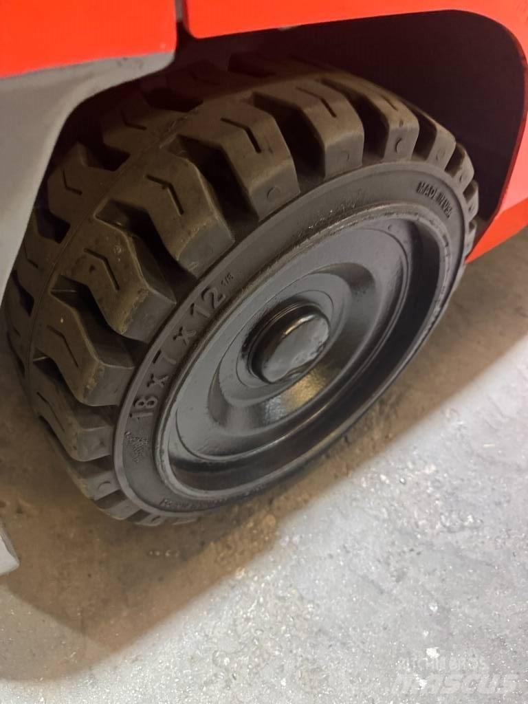 Toyota 8 FGC 35 U شاحنات ذات رافعات شوكية - أخرى