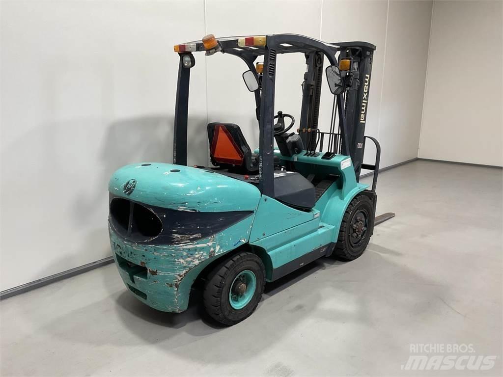 Maximal FD35T شاحنات الديزل