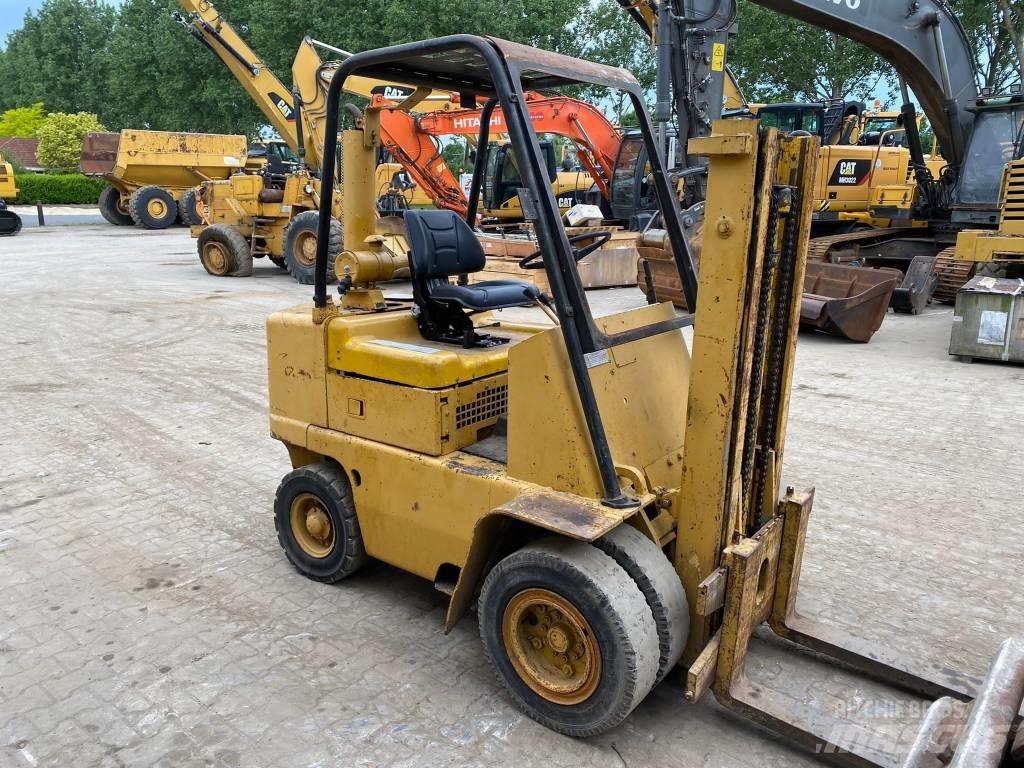 CAT V 50 B شاحنات الديزل