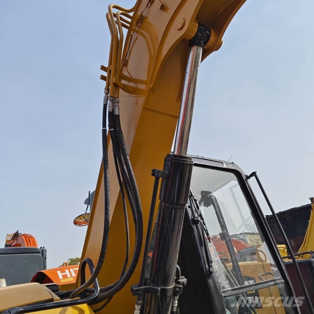 CAT 308 D حفارات وسط 7 طن - 12 طن
