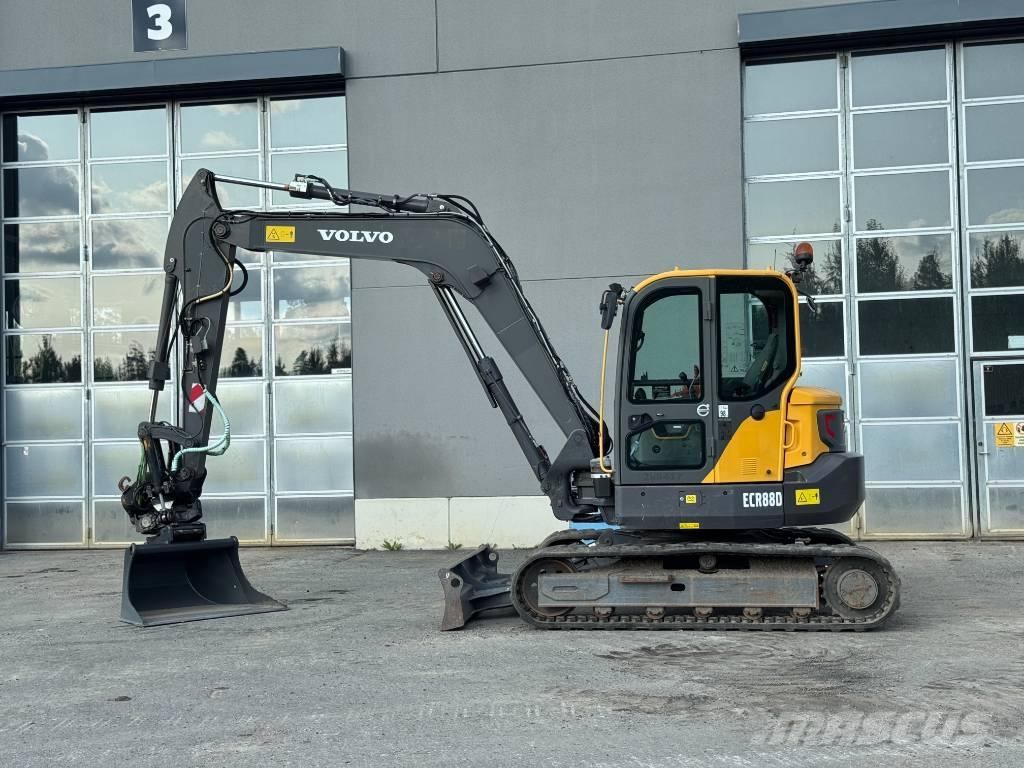 Volvo ECR 88 D حفارات وسط 7 طن - 12 طن