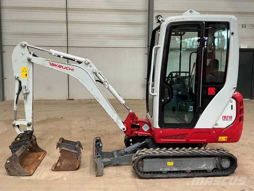 Takeuchi TB 216 حفارات صغيرة أقل من 7 طن (حفارات صغيرة)